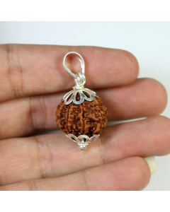 Natural 8 Mukhi (Eight Mukhi) Rudraksha Nepal Silver Pendant GJSPC Certified